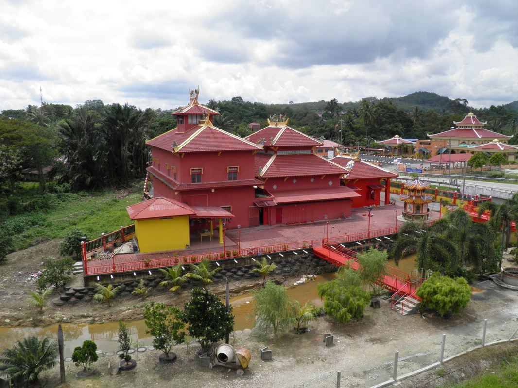 Chinese temple at Pulau Sebang - tampin station